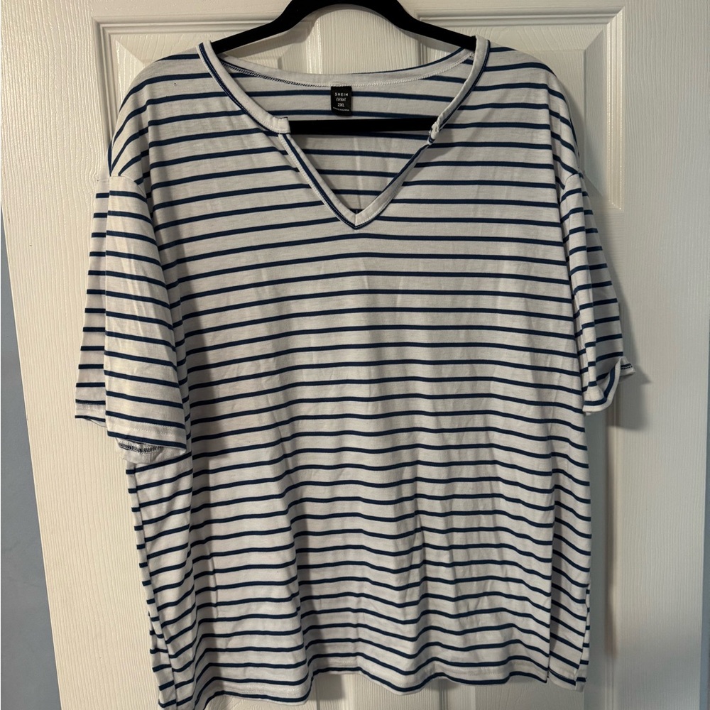 SHEIN Navy and White Short Sleeve Tee